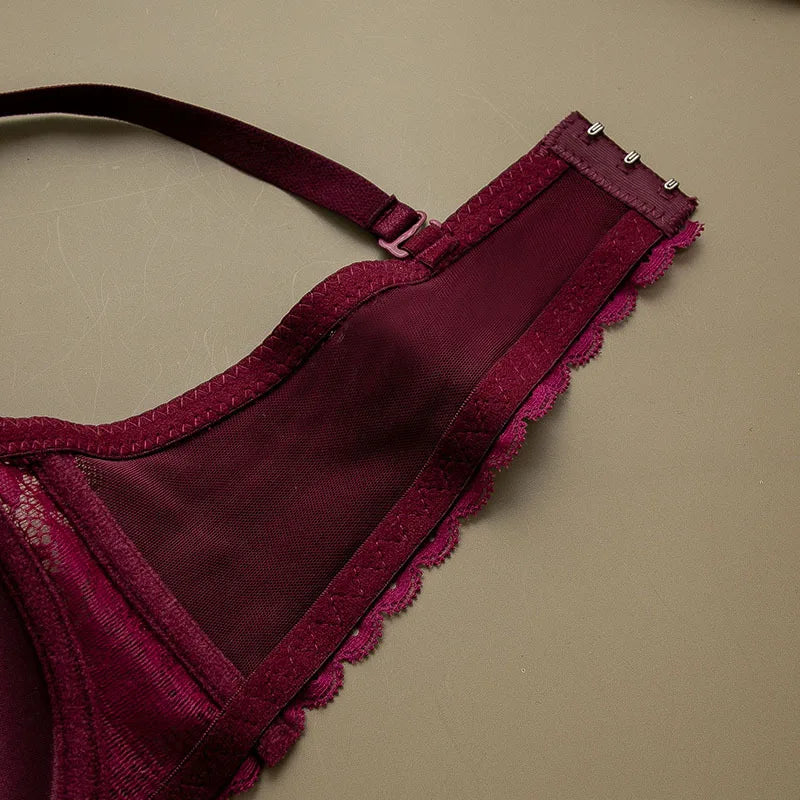 Wireless adjustable lace Women's bra